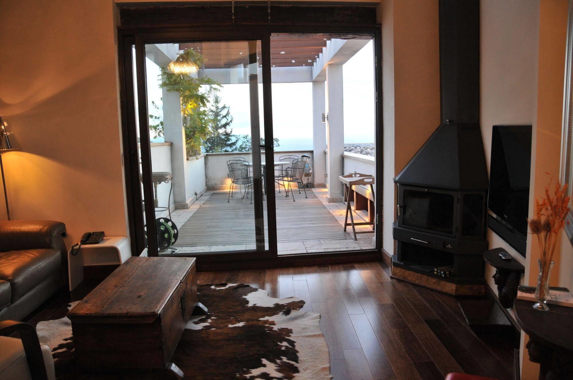 Apartamentos Turisticos Aguas De Viznar Екстер'єр фото